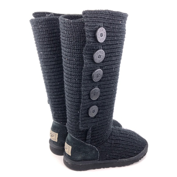 UGG Classic Cardy 5 Button Tall Knit Winter Boots 8